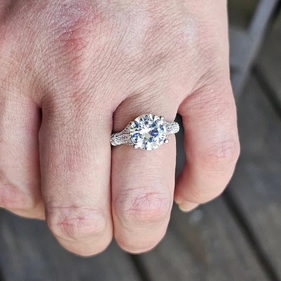 NWOT Moissanite 10MM Round Diamond / 925 Silver Vintage - Picture 4 of 16